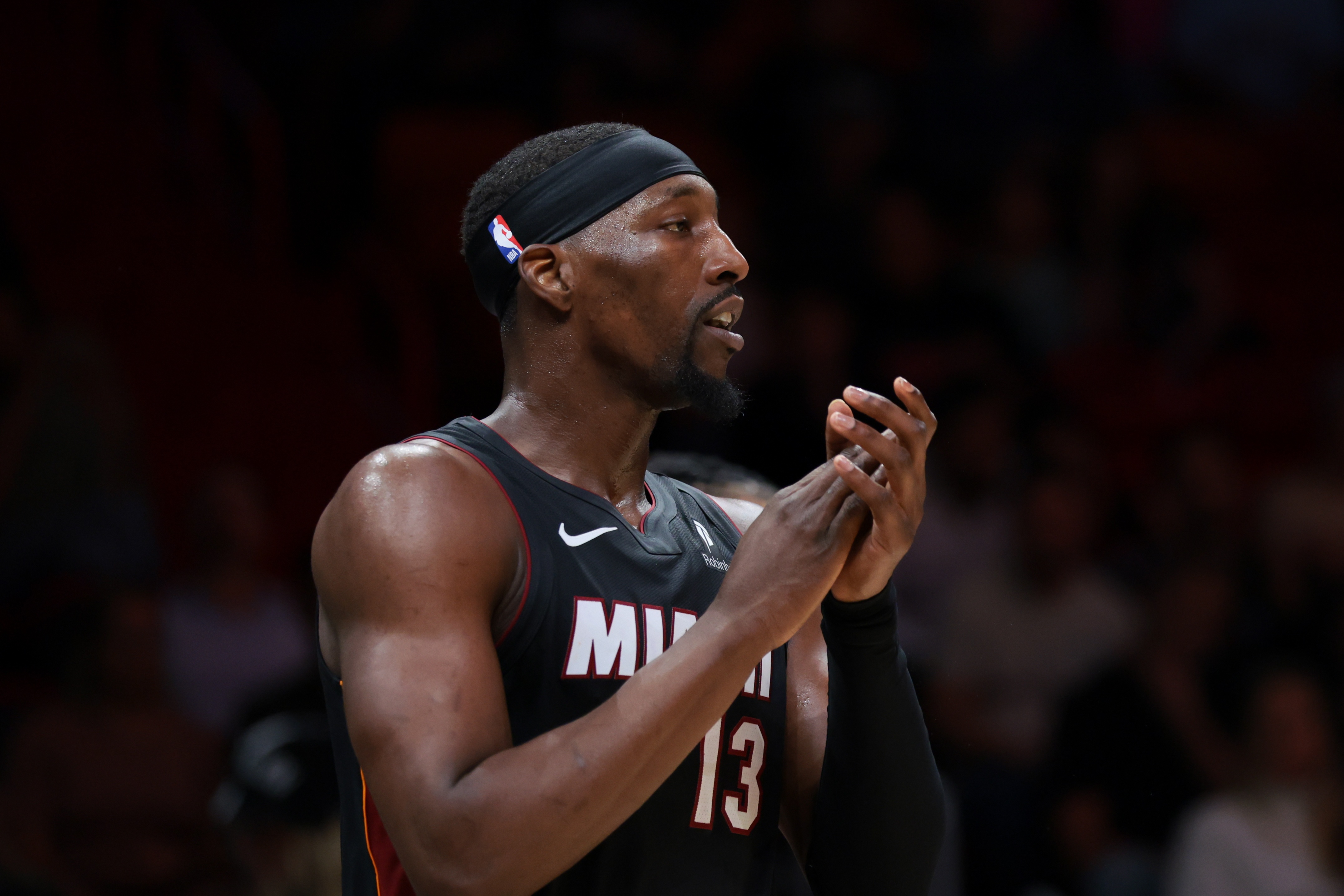 足球直播-克莱：阿德巴约怎么做到的？这真是太不可思议了 他将载入史册