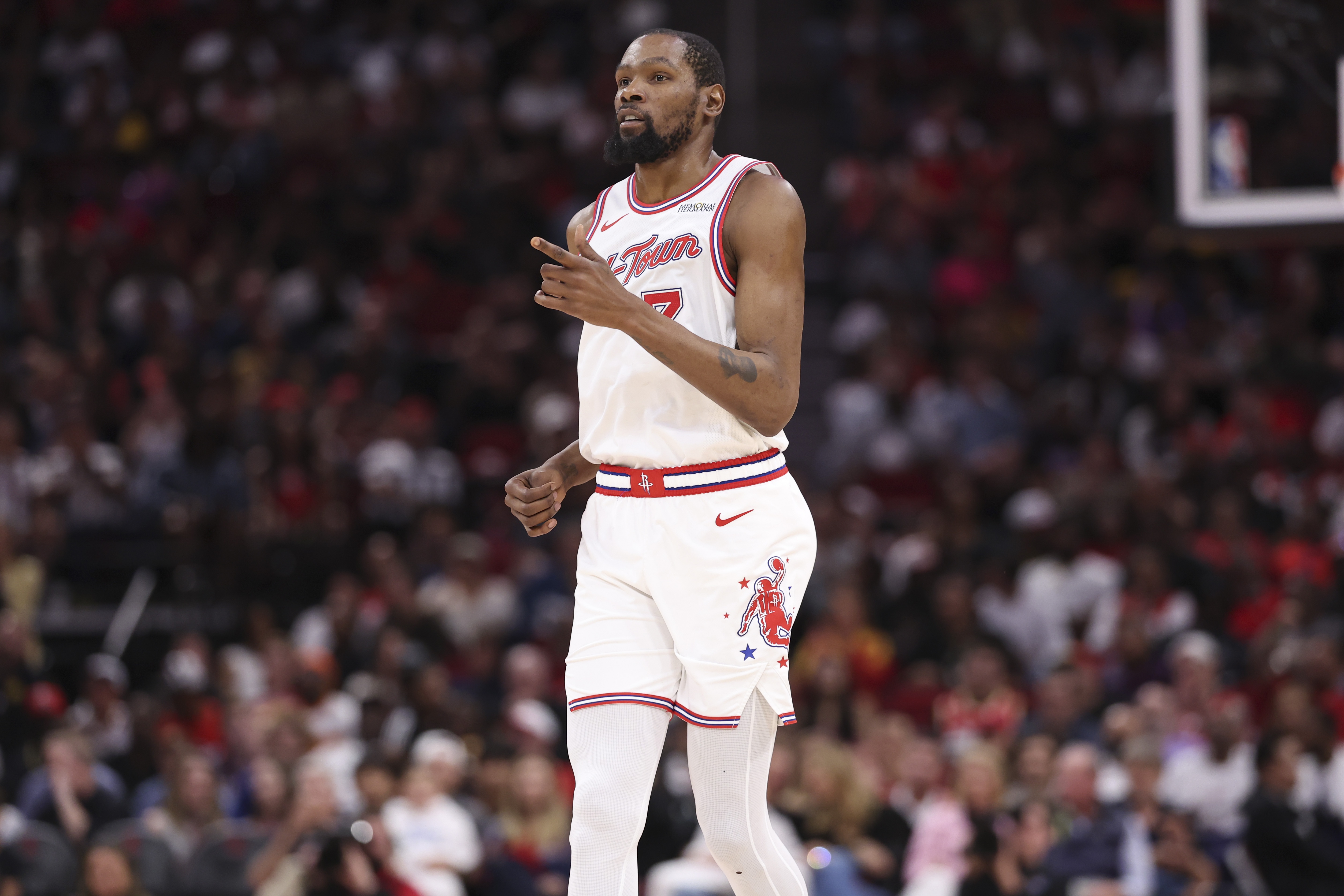 体育赛事直播-老而弥坚！杜兰特本季高效场均26+5.5+4.8&amp;三项命中率52%/41%/87%